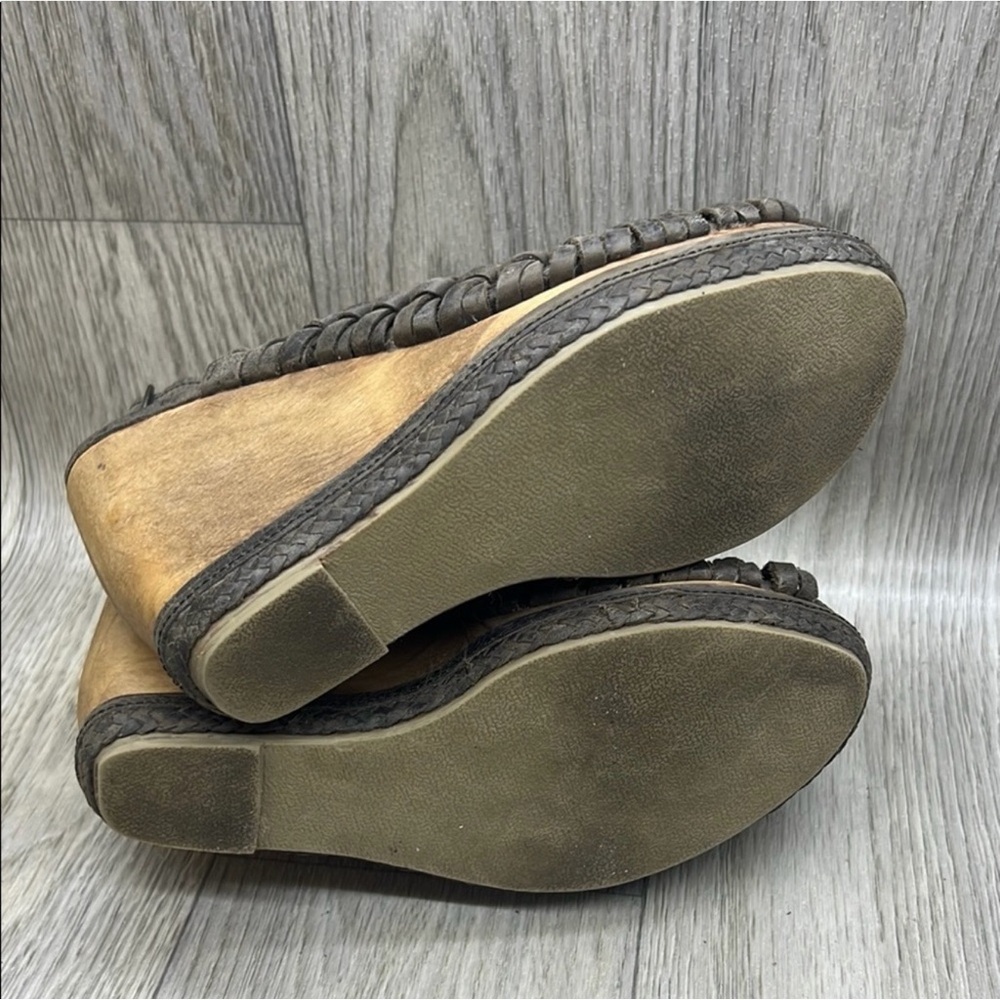 Very Volatile Dark Gray and Brown Wedge Sandals - Picture 9 of 11